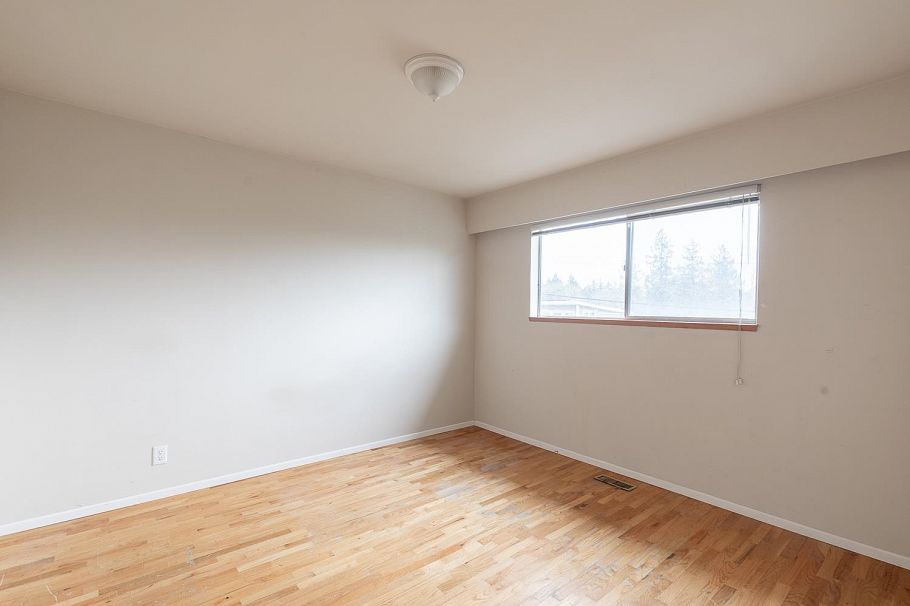 7790 Elliott Street Vancouver, BC - 8