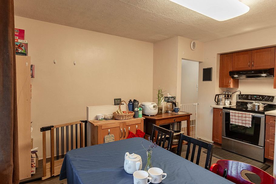 4458 Skeena Street Vancouver, BC - 8