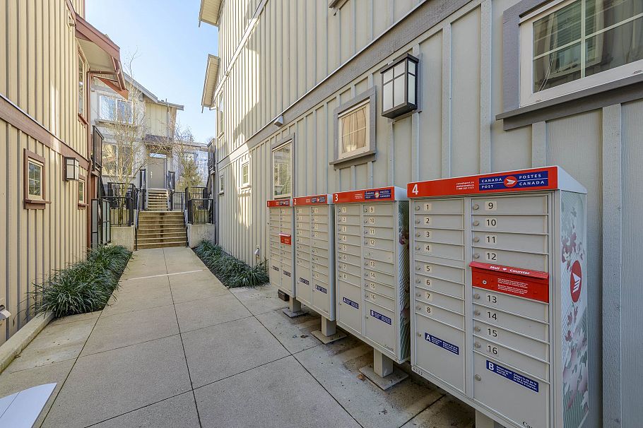 33 433 Seymour River Place North Vancouver, BC - 24