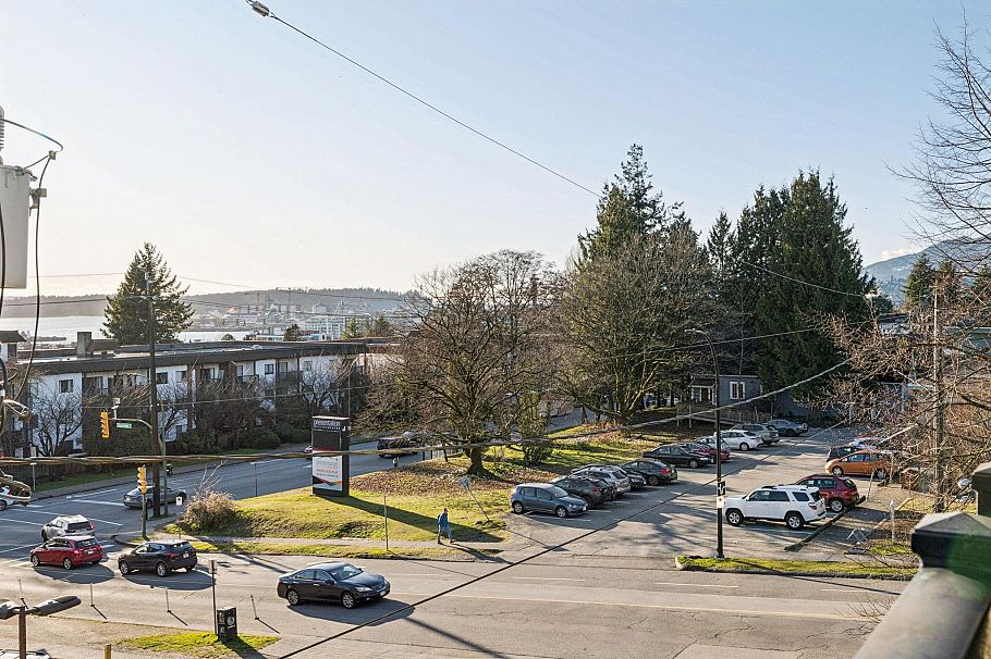 305 175 W 4th Street North Vancouver, BC - 24