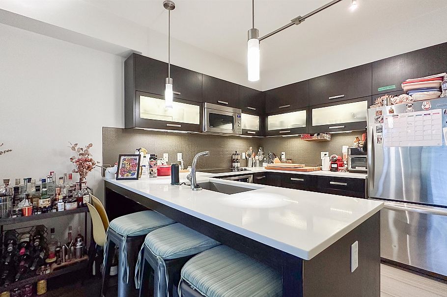 301 3333 Main Street Vancouver, BC - 9