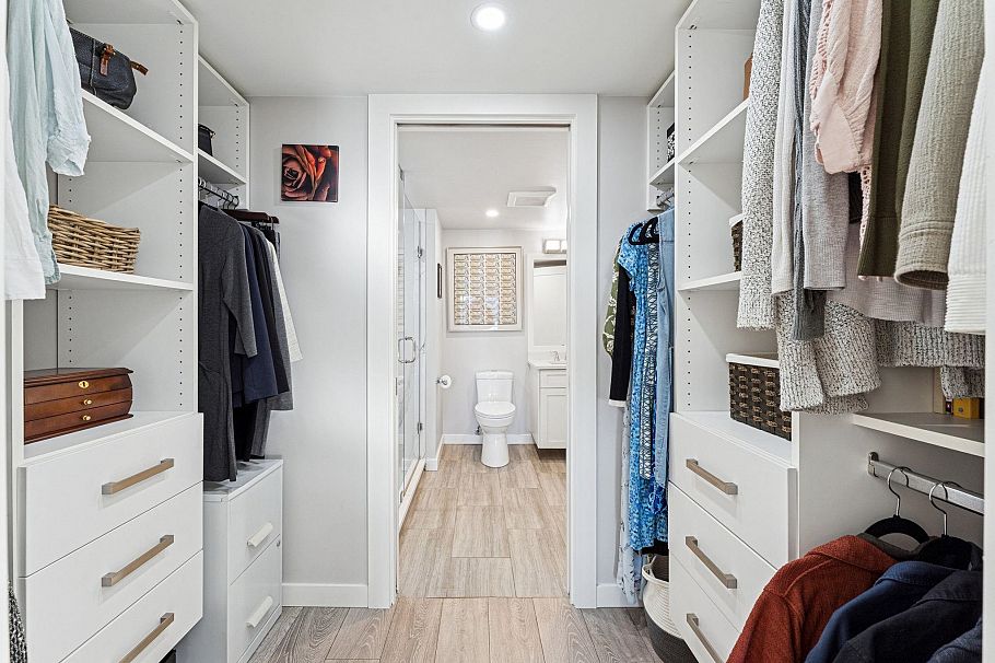 305 175 W 4th Street North Vancouver, BC - 6