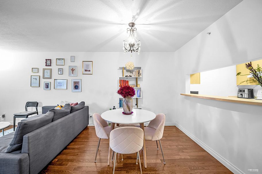 308 3588 Crowley Drive Vancouver, BC - 5