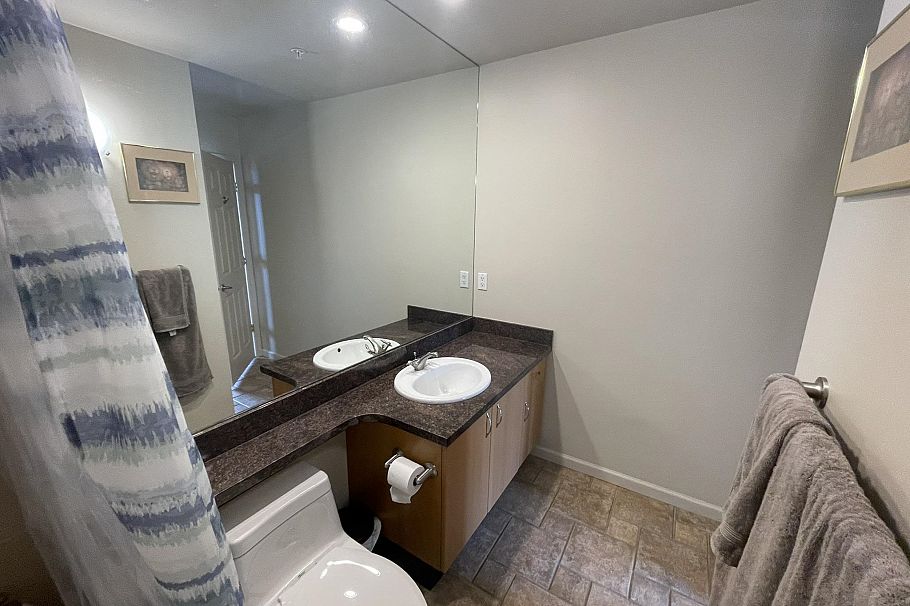 207 580 Raven Woods Drive North Vancouver, BC - 10