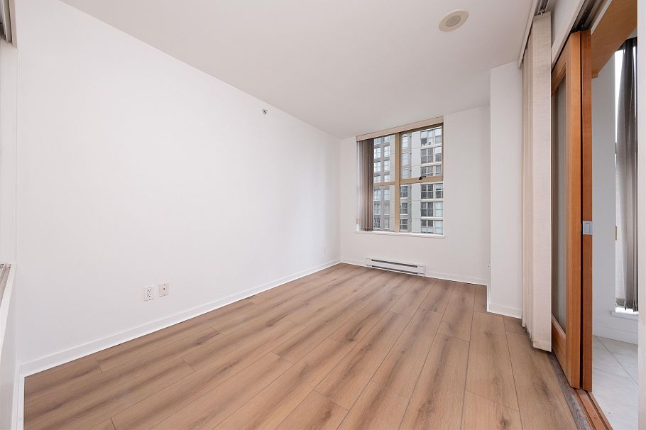 1406 989 Richards Street Vancouver, BC - 14