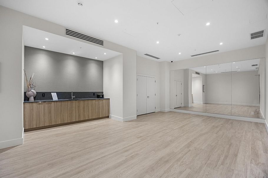 104 2375 Emery Court Vancouver, BC - 9