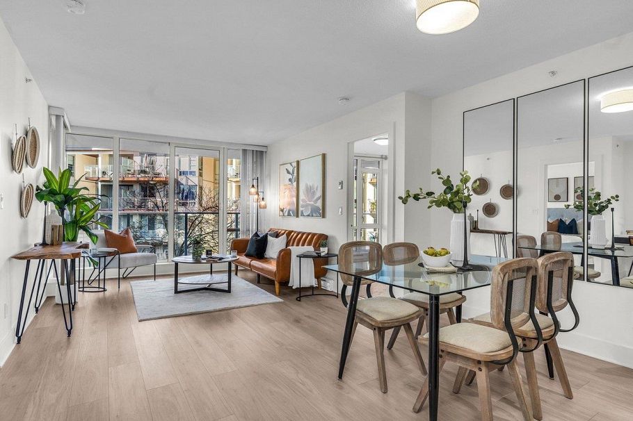 303 4189 Halifax Street Burnaby, BC - 4