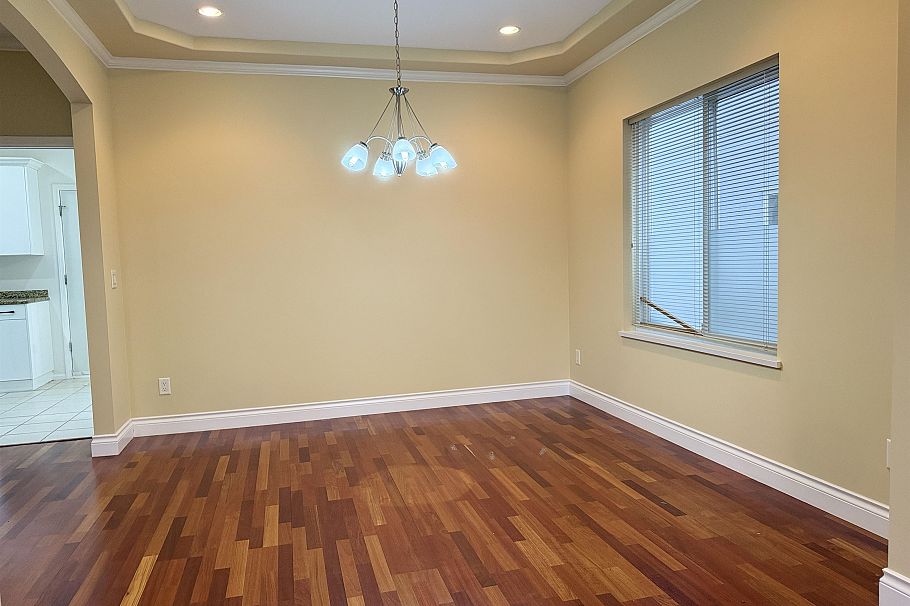 3076 E 27th Avenue Vancouver, BC - 5