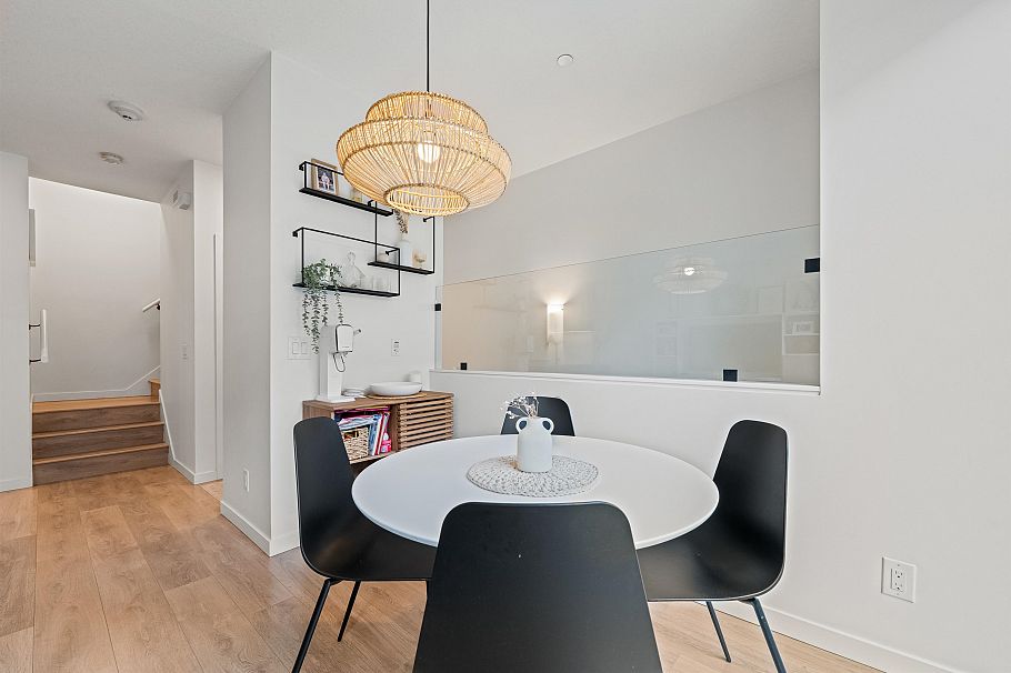 7 533 E 3rd Street North Vancouver, BC - 13