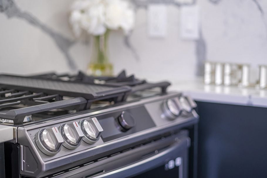 1 2777 E 27th Avenue Vancouver, BC - 12