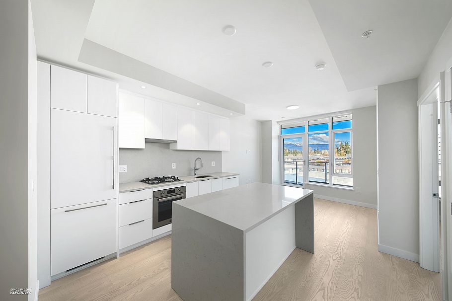 911 6138 Birney Avenue Vancouver, BC - 2