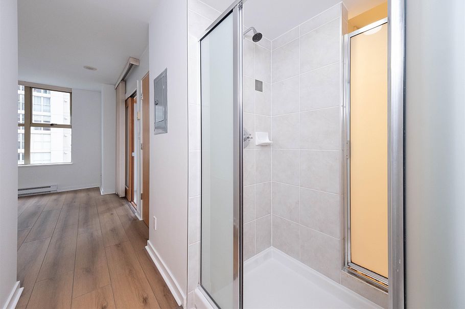 1406 989 Richards Street Vancouver, BC - 24