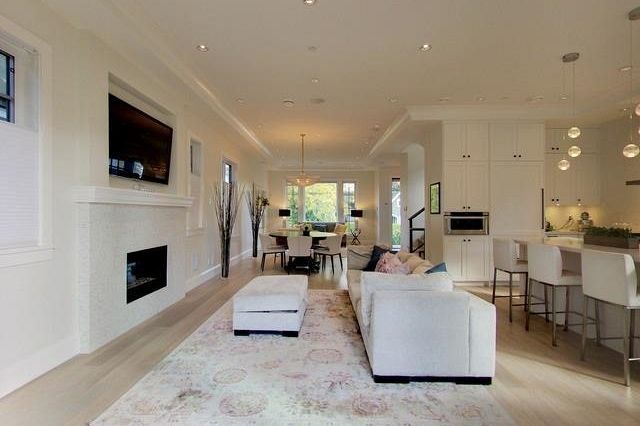 4248 W 10th Avenue Vancouver, BC - 3