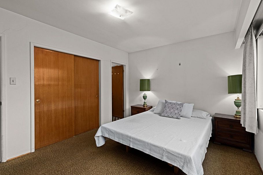 191 W 60th Avenue Vancouver, BC - 14