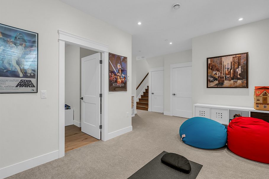 2177 E 20th Avenue Vancouver, BC - 30