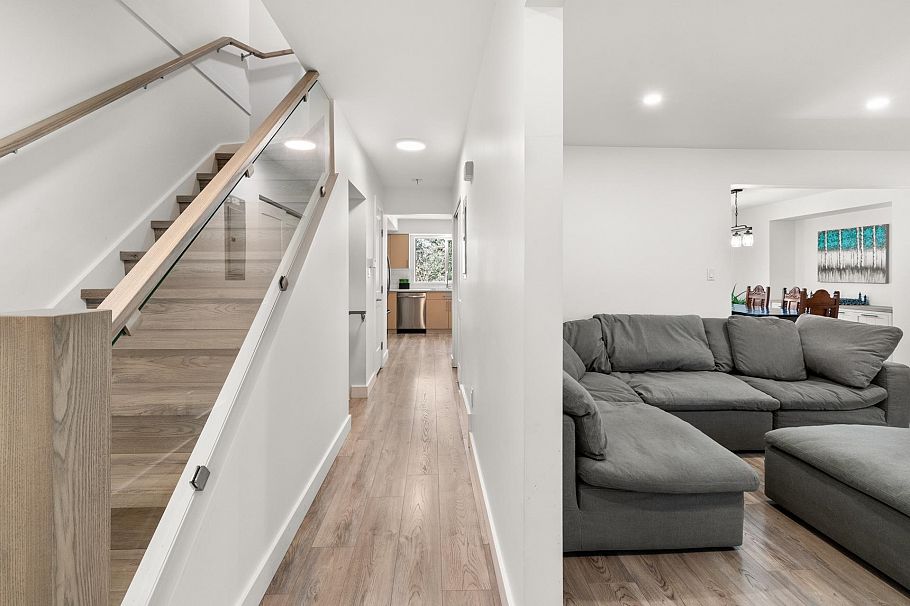 1955 Chesterfield Avenue North Vancouver, BC - 5