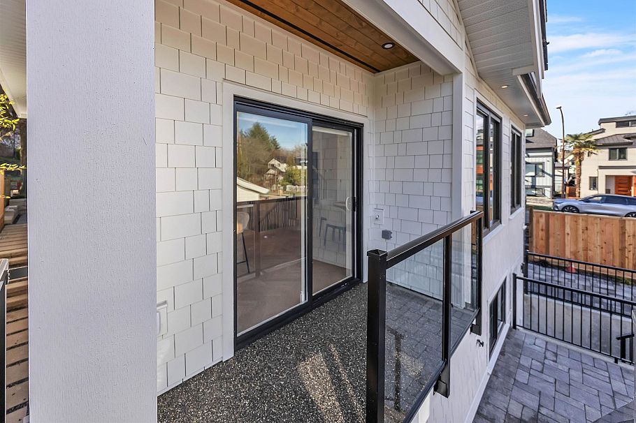 3526 E Lakewood Street Vancouver, BC - 12