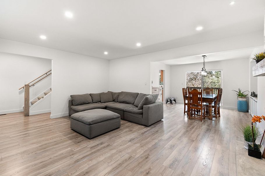 1955 Chesterfield Avenue North Vancouver, BC - 7