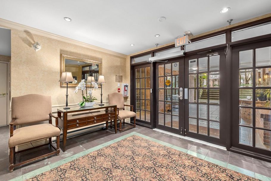 207 5760 Hampton Place Vancouver, BC - 27