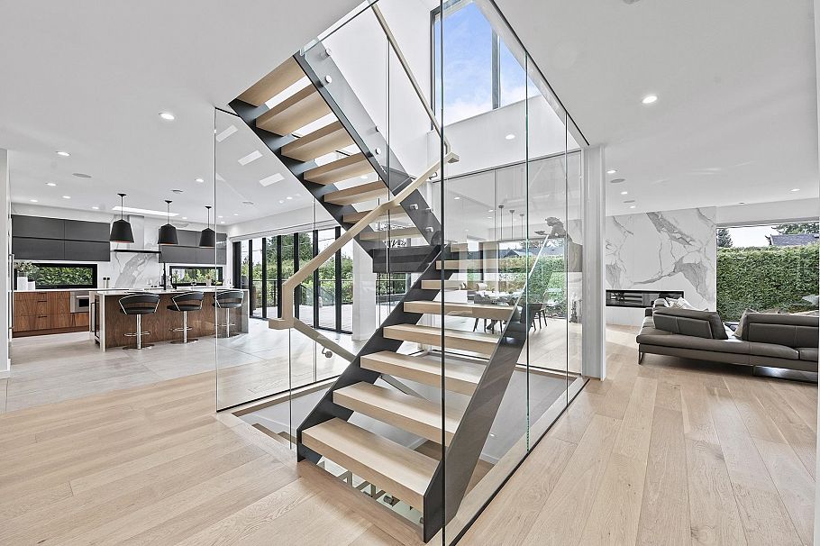 4275 Chelsea Crescent North Vancouver, BC - 8