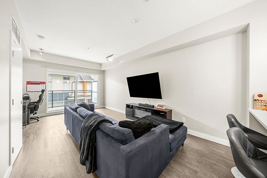 313 10155 River Drive Richmond, BC - 7