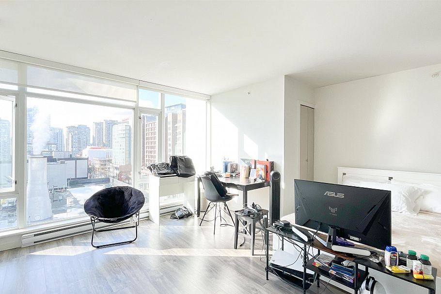 905 161 W Georgia Street Vancouver, BC - 6