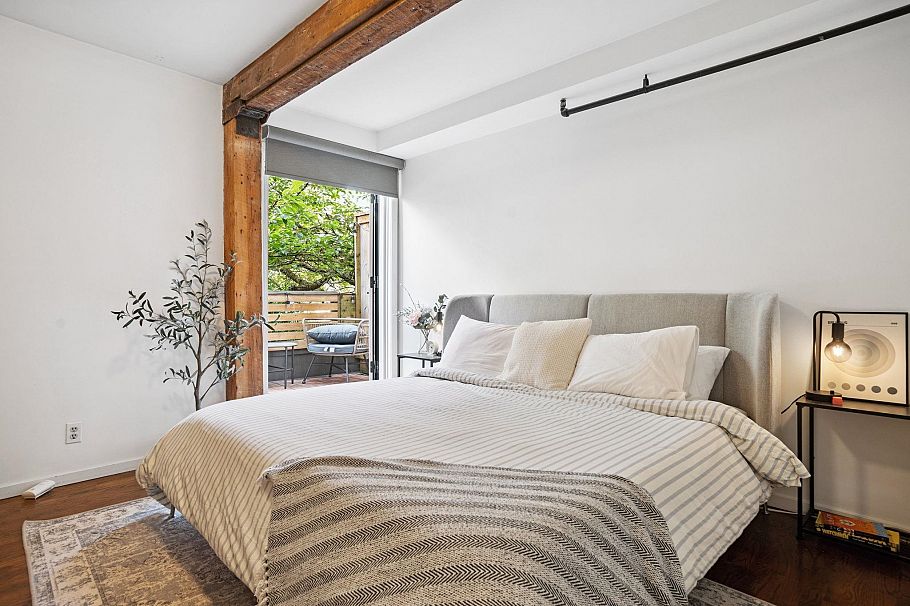 203 150 Alexander Street Vancouver, BC - 7