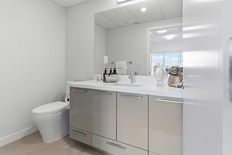 502 10177 River Drive Richmond, BC - 18