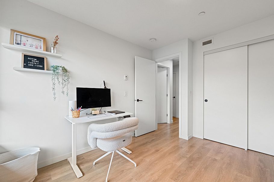 7 533 E 3rd Street North Vancouver, BC - 28