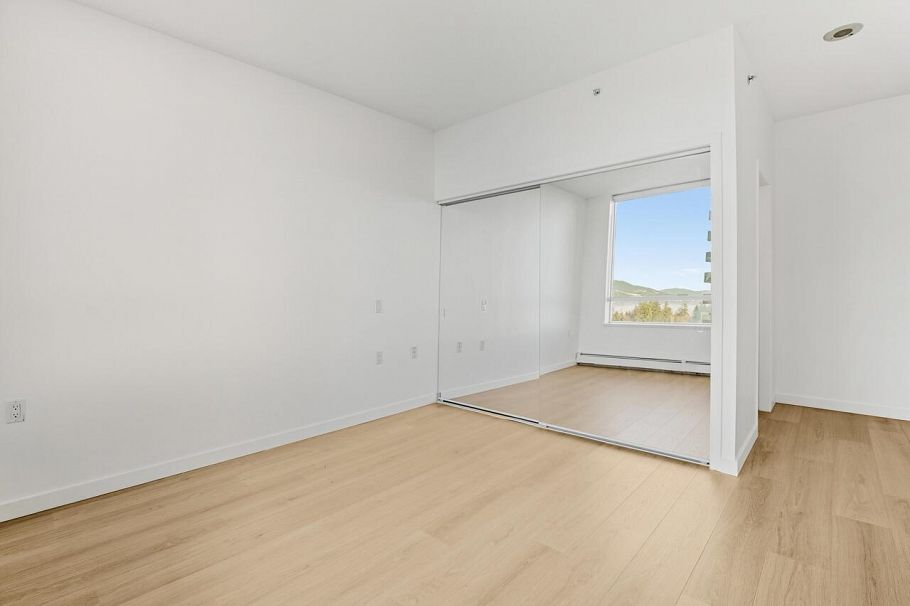 801 120 W 16th Street North Vancouver, BC - 6