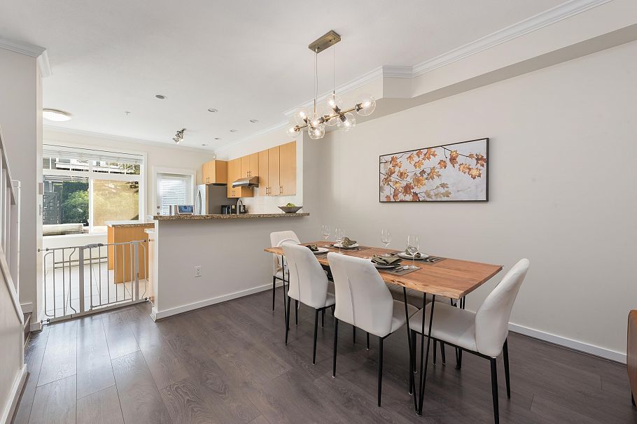 319 W 59th Avenue Vancouver, BC - 11