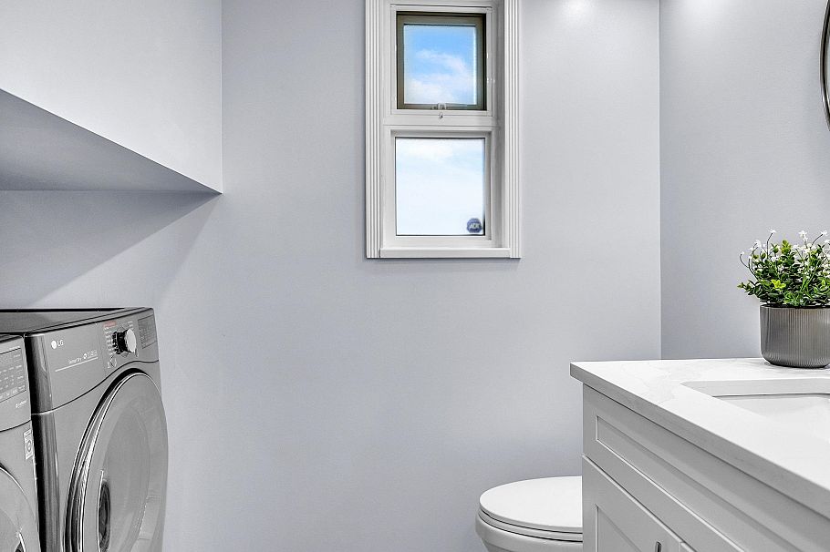 3539 Napier Street Vancouver, BC - 8