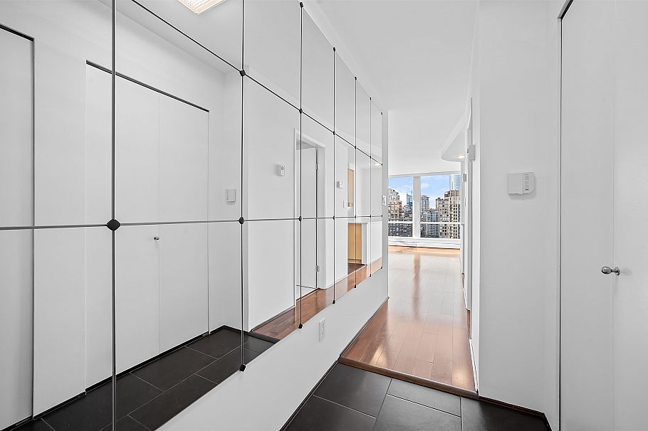 2809 1008 Cambie Street Vancouver, BC - 4