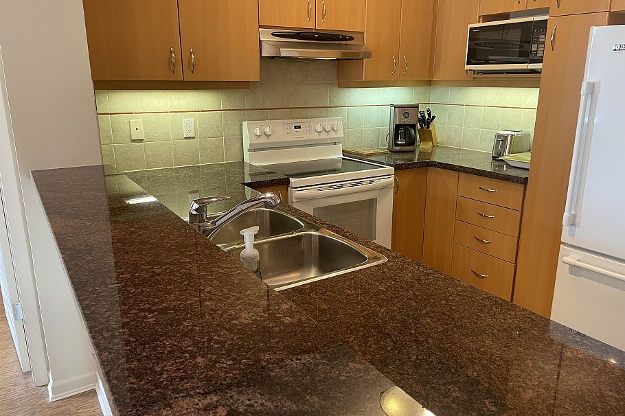 207 580 Raven Woods Drive North Vancouver, BC - 13