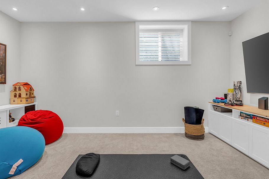 2177 E 20th Avenue Vancouver, BC - 31