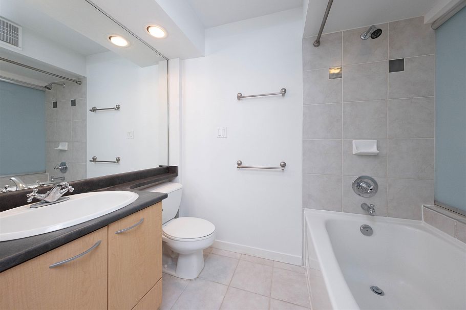 1406 989 Richards Street Vancouver, BC - 15