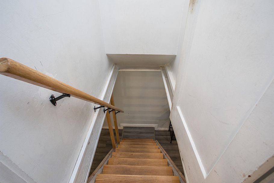 3566 W 11th Avenue Vancouver, BC - 19