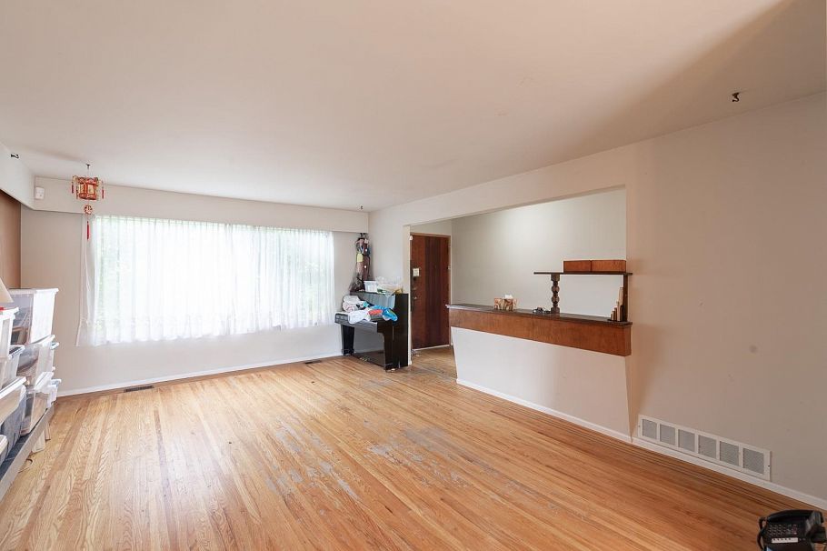 7790 Elliott Street Vancouver, BC - 2