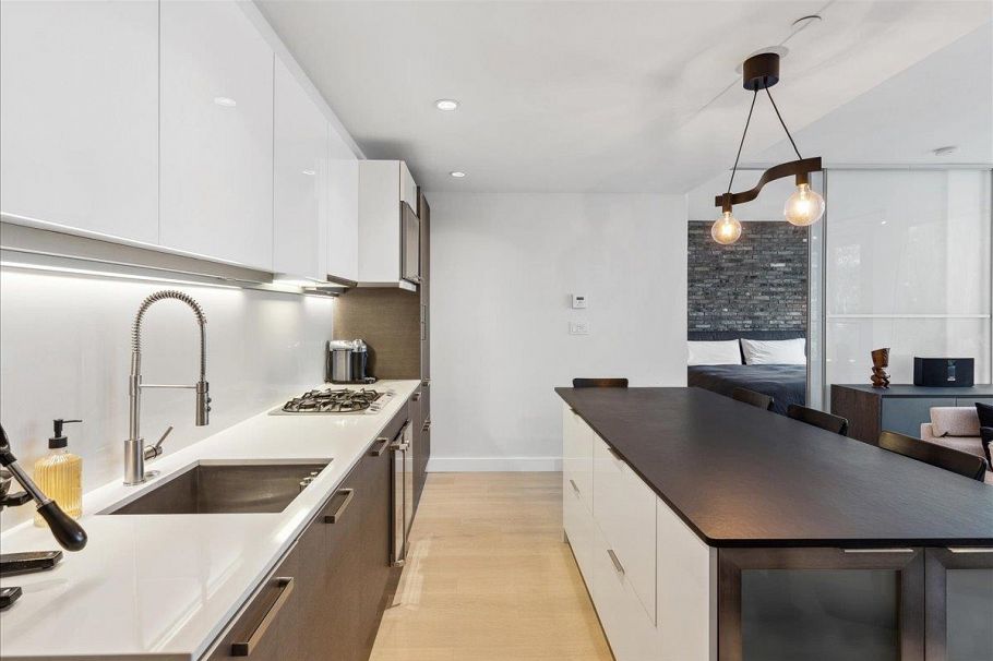 402 1477 W Pender Street Vancouver, BC - 8