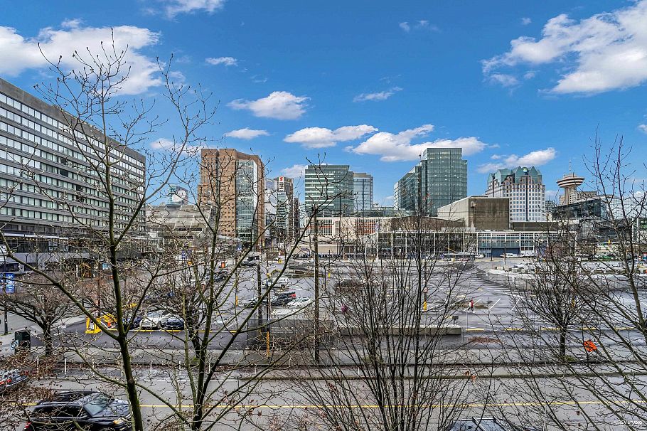 309 161 W Georgia Street Vancouver, BC - 24