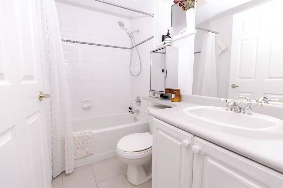 307 2545 W Broadway Vancouver, BC - 13