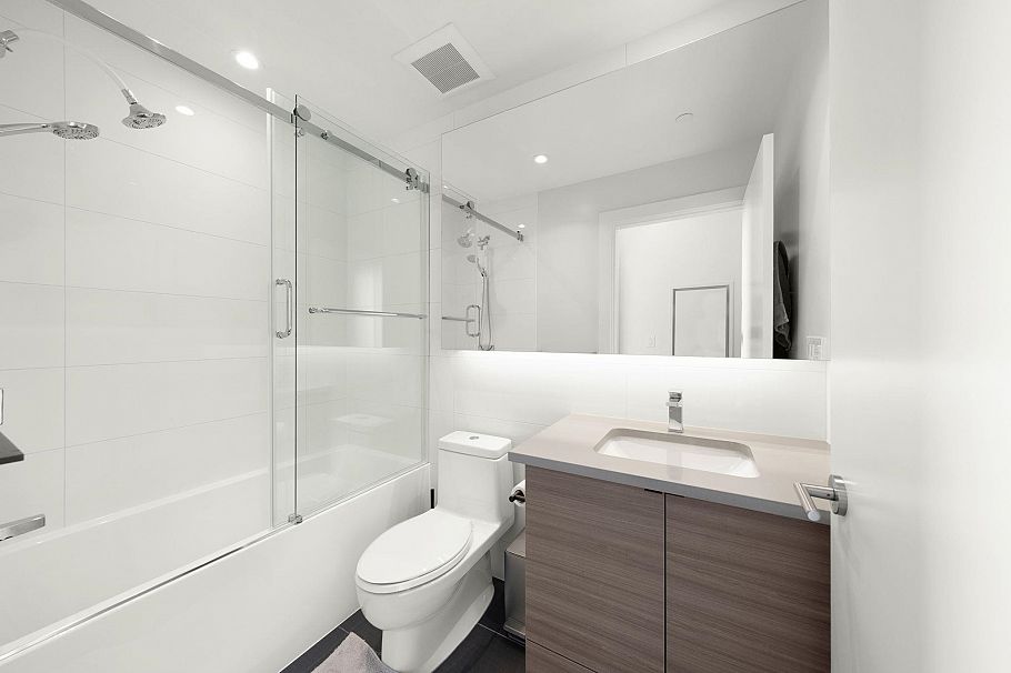 7 8508 Jack Uppal Street Vancouver, BC - 13