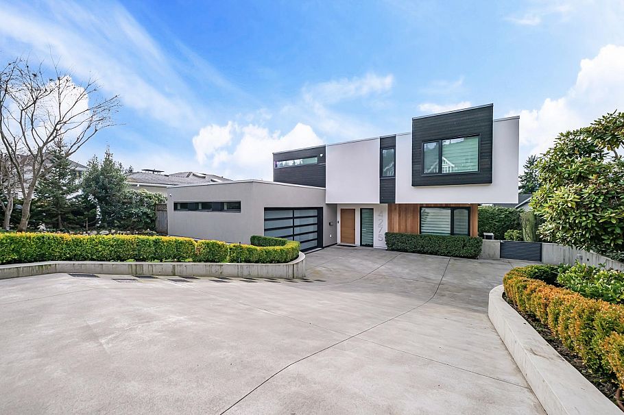 4275 Chelsea Crescent North Vancouver, BC - 1