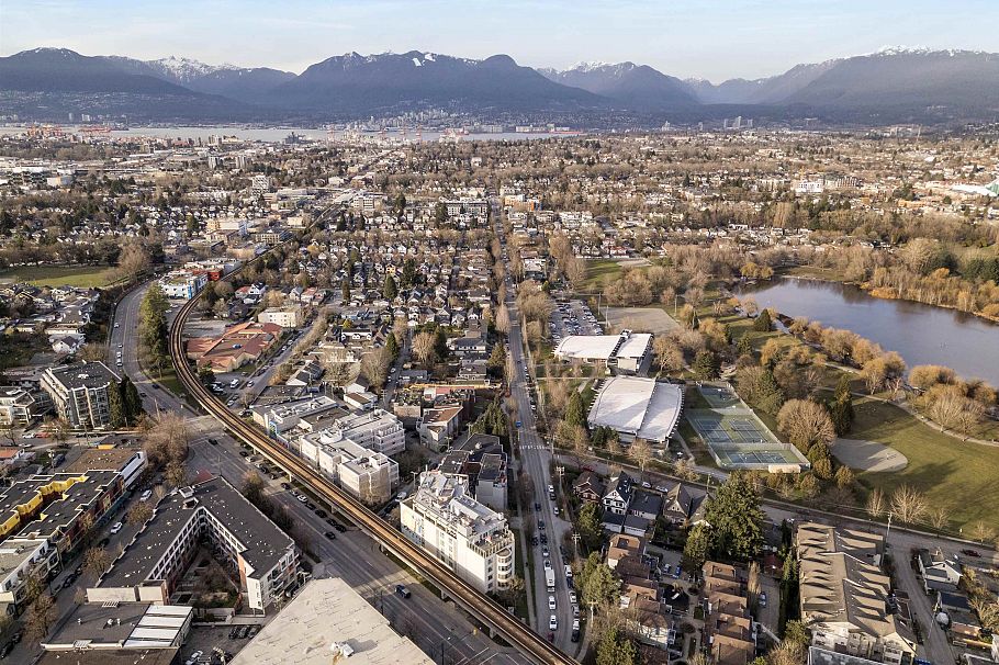 3429 Porter Street Vancouver, BC - 34