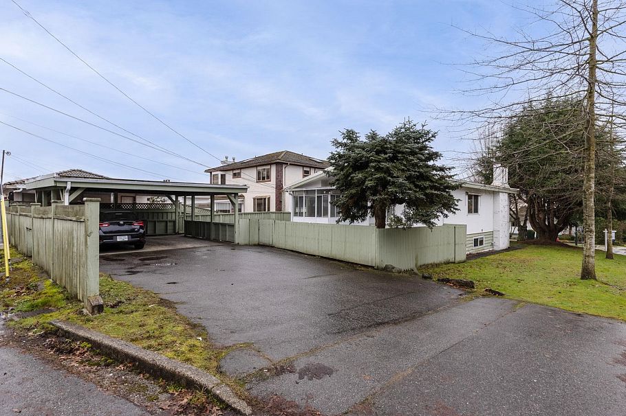 191 W 60th Avenue Vancouver, BC - 28