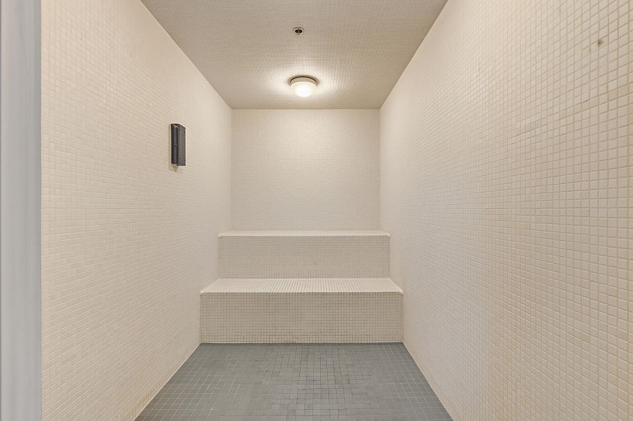 602 1401 Hunter Street North Vancouver, BC - 14