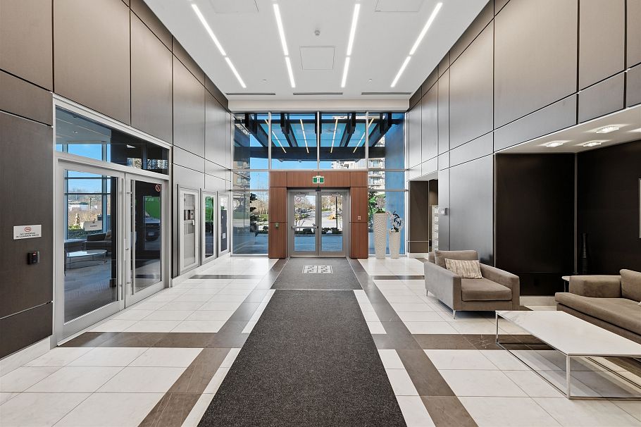 406 2388 Madison Avenue Burnaby, BC - 2