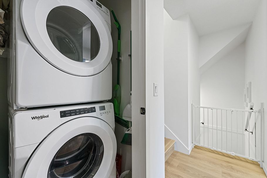 7 533 E 3rd Street North Vancouver, BC - 30