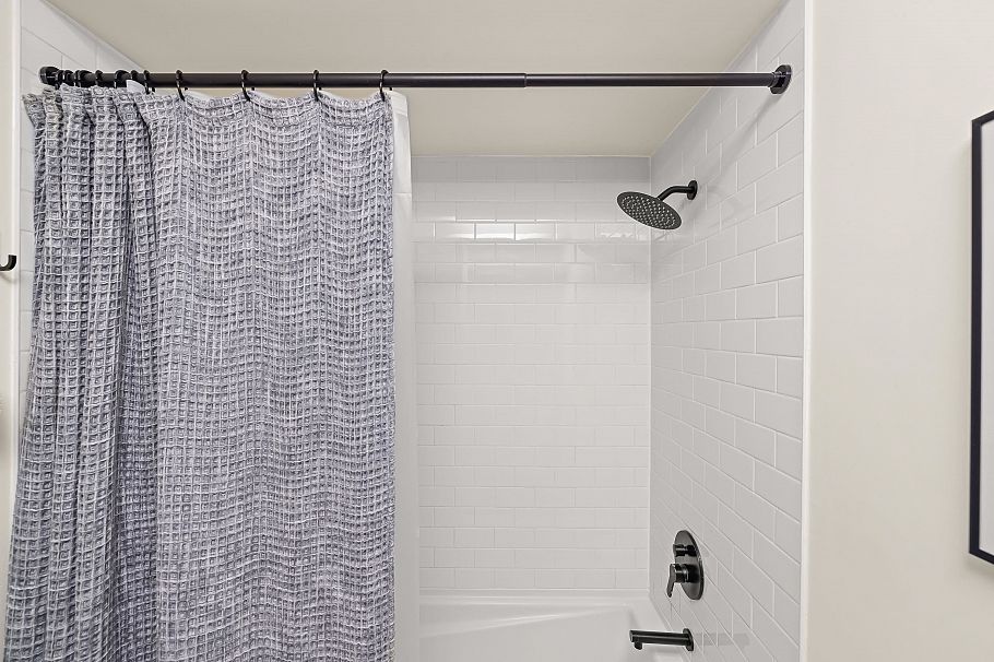 207 1424 Walnut Street Vancouver, BC - 21