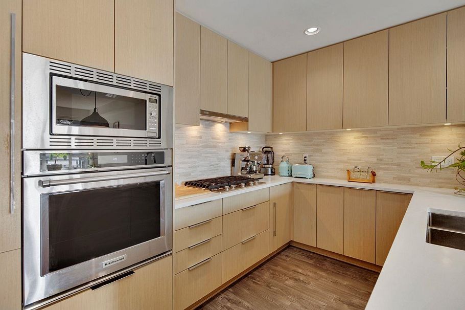 207 3825 Cates Landing Way North Vancouver, BC - 12